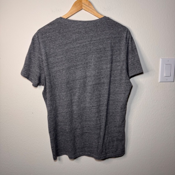 Marine Layer Men's V-Neck T-Shirt Size Small Gray Heathered Casual - Picture 4 of 4